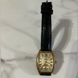 Vicence 14k yellow gold Italian watch
